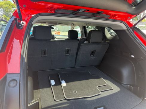 Used 2025 Chevrolet Blazer LT FWD image 27