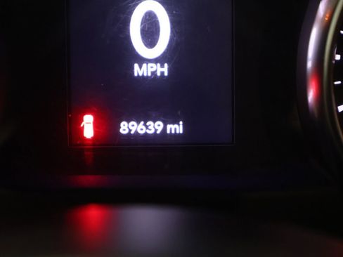 Used 2019 Jeep Wrangler Unlimited Sport image 37