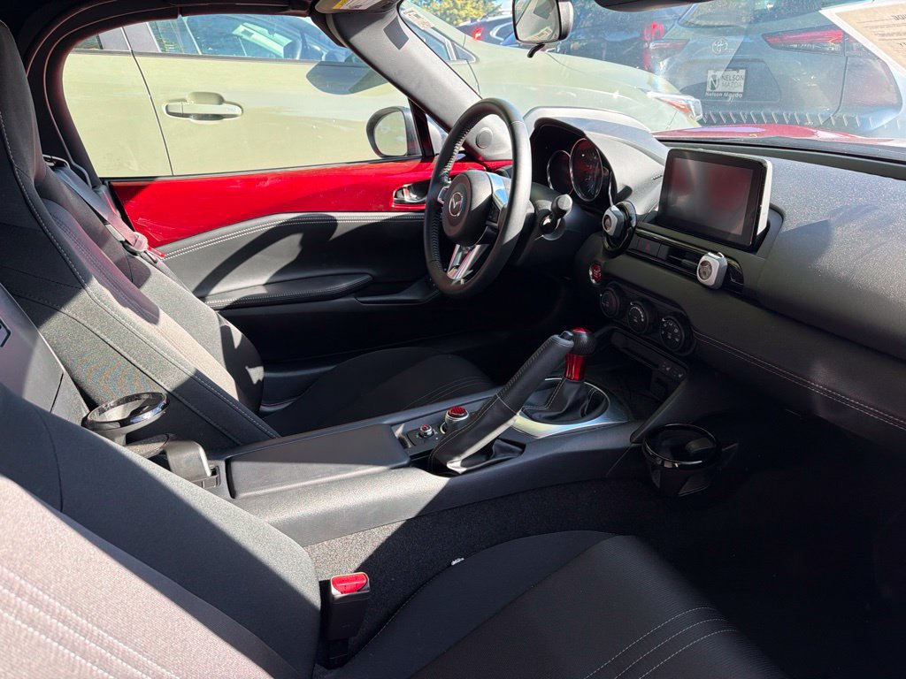 Used 2023 MAZDA MX-5 Miata Club RWD image 3