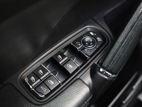 Used 2018 Porsche Cayenne AWD/4WD image 37