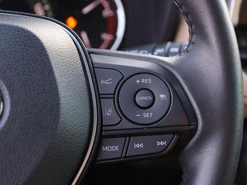 Certified 2025 Toyota RAV4 XLE Premium image 14