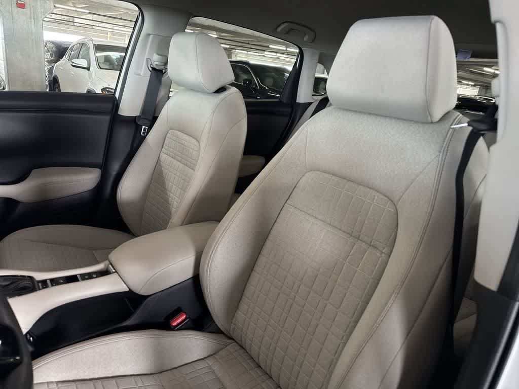 Used 2026 Honda HR-V LX image 13
