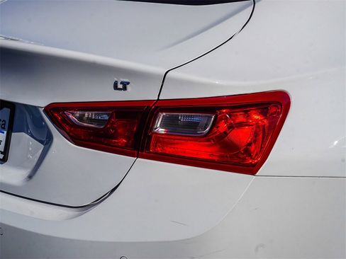 Used 2024 Chevrolet Malibu LT image 7