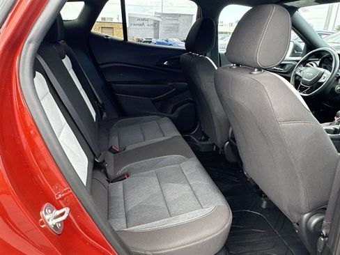 Used 2024 Chevrolet Trax RS w/ Driver Confidence Package FWD image 24