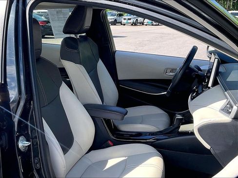 Used 2020 Toyota Corolla XLE FWD image 11