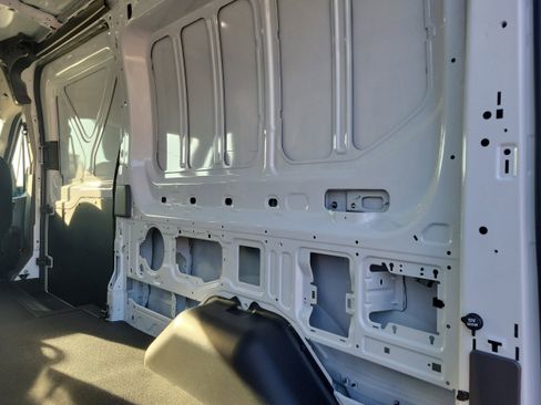New 2026 Ford Transit 250 148 Medium Roof image 9