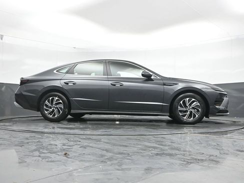 New 2026 Hyundai Sonata Blue FWD image 42