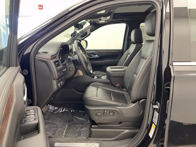 Used 2024 Chevrolet Tahoe High Country AWD/4WD image 10