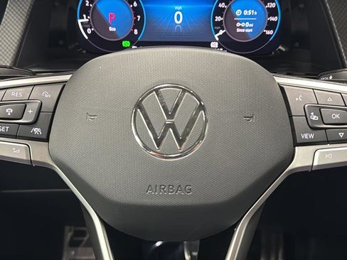 Used 2024 Volkswagen Atlas Peak Edition SEL image 16