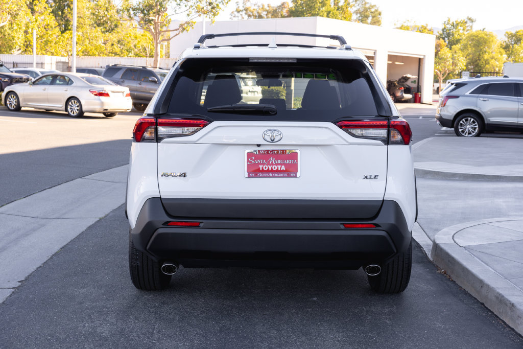 Certified 2024 Toyota RAV4 XLE w/ Convenience Package FWD image 6