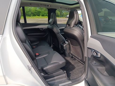 Used 2022 Volvo XC90 T5 Momentum AWD/4WD image 33