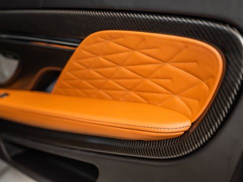 Used 2025 Aston Martin DB12 Coupe image 36