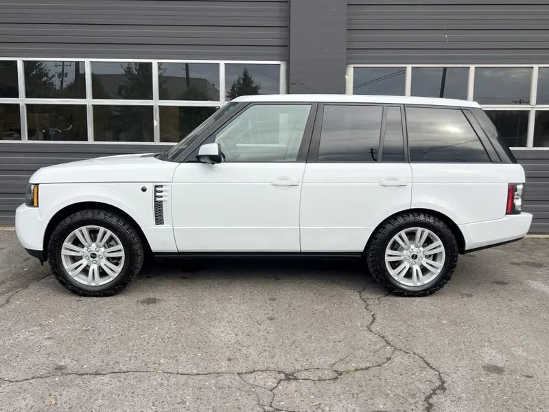 Used 2012 Land Rover Range Rover HSE LUX AWD/4WD image 2