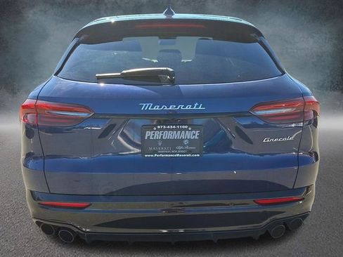 Used 2025 Maserati Grecale Modena AWD/4WD image 5