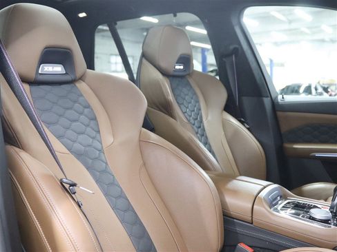 Used 2022 BMW X5 M w/ Competition Package 2 AWD/4WD image 38