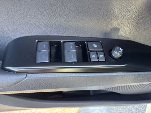 Used 2026 Toyota Camry SE FWD image 12