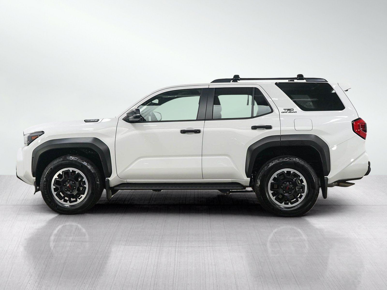 Used 2025 Toyota 4Runner TRD Off-Road AWD/4WD image 2