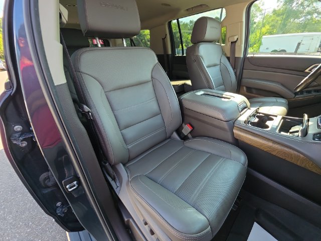 Used 2020 GMC Yukon XL Denali w/ Denali Ultimate Package AWD/4WD image 26