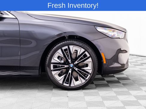 Certified 2026 BMW 540i xDrive AWD/4WD image 29