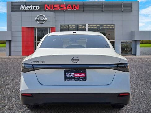 New 2027 Nissan Sentra SV FWD image 5