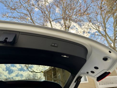 Used 2021 Audi SQ5 Prestige w/ Prestige Package image 21