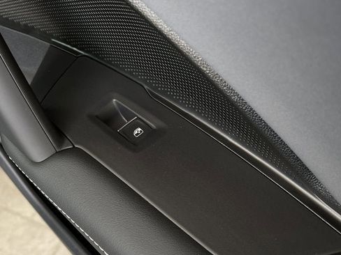 New 2026 Volkswagen Tiguan SE R-Line image 19