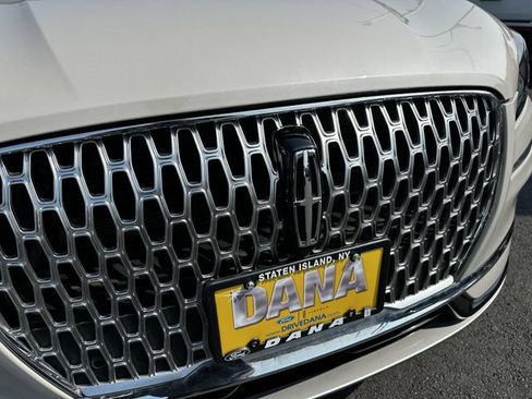 Certified 2024 Lincoln Corsair AWD w/ Equipment Group 101A image 10