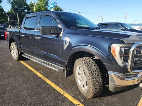 Used 2021 Ford F150 Lariat w/ Equipment Group 502A High AWD/4WD image 3