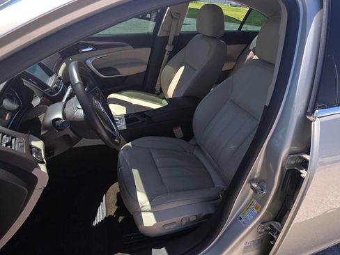 Used 2016 Buick Regal FWD image 9