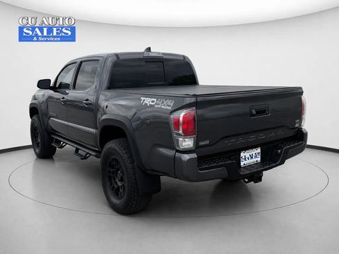 Used 2020 Toyota Tacoma TRD Off-Road w/ Technology Package AWD/4WD image 5