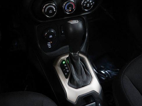 Used 2017 Jeep Renegade Sport w/ Power & Air Group AWD/4WD image 21