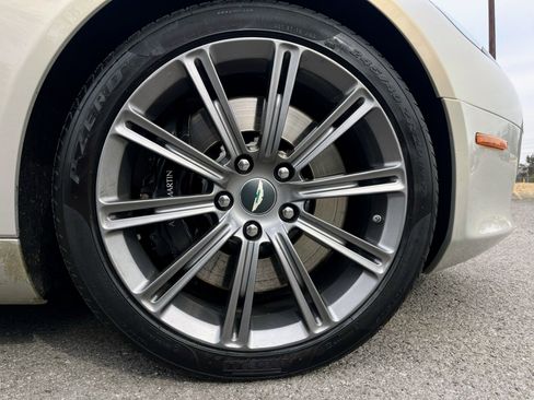 Used 2011 Aston Martin Rapide Luxe image 12