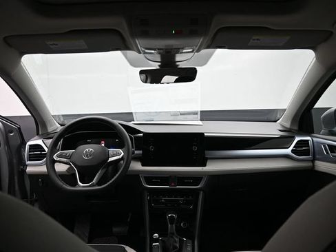 New 2026 Volkswagen Taos SE AWD/4WD image 10