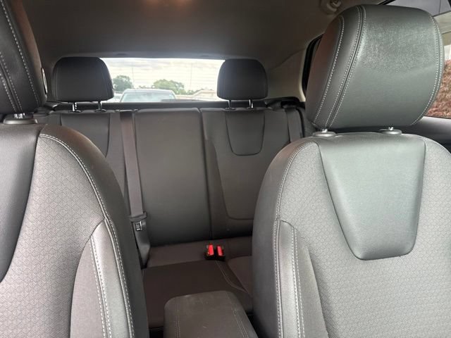 Used 2023 Buick Encore GX Preferred w/ Cold Weather Comfort Package AWD/4WD image 19