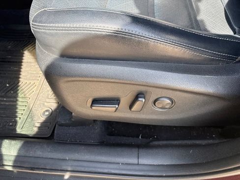 Used 2017 Kia Sorento FWD w/ LX Convenience Package image 13
