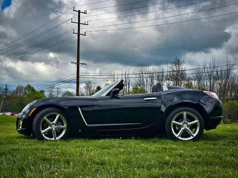 Used 2007 Saturn Sky Red Line RWD image 8