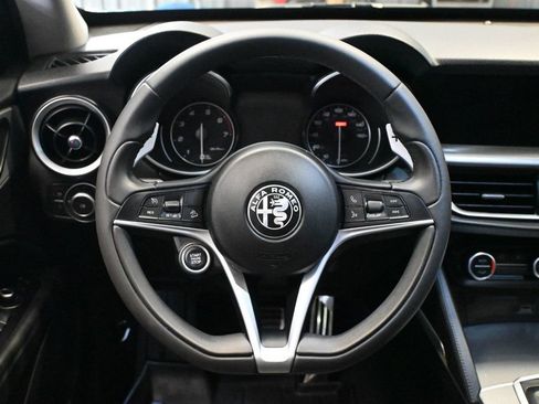 Used 2019 Alfa Romeo Stelvio Sport w/ Quick Order Package 22K Sport RWD image 8