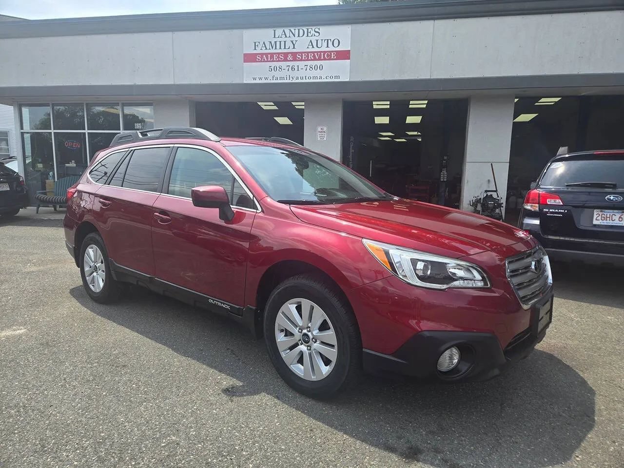 Used 2015 Subaru Outback 2.5i Premium AWD/4WD image 13