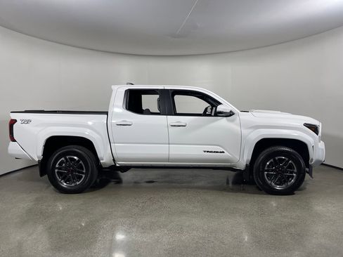New 2026 Toyota Tacoma TRD Sport AWD/4WD image 2