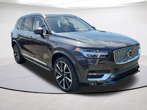 Certified 2023 Volvo XC90 B5 Plus w/ Protection Package Premier AWD/4WD image 1