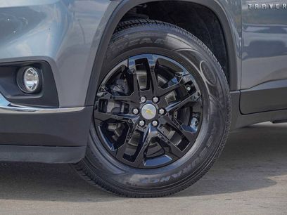 Used 2020 Chevrolet Traverse LT