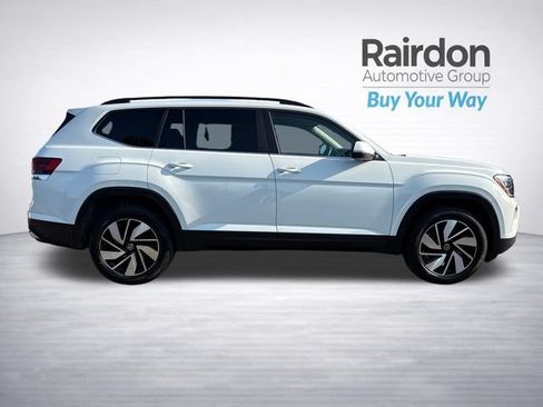 Used 2025 Volkswagen Atlas SE AWD/4WD image 8