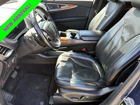 Used 2019 Lincoln Nautilus Reserve AWD/4WD image 12