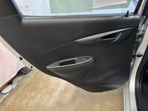 Used 2022 Chevrolet Spark LT image 21