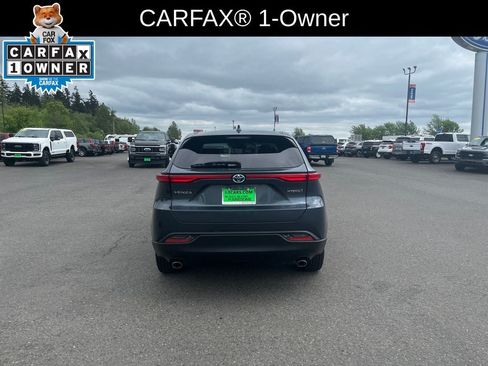 Used 2022 Toyota Venza LE AWD/4WD image 4