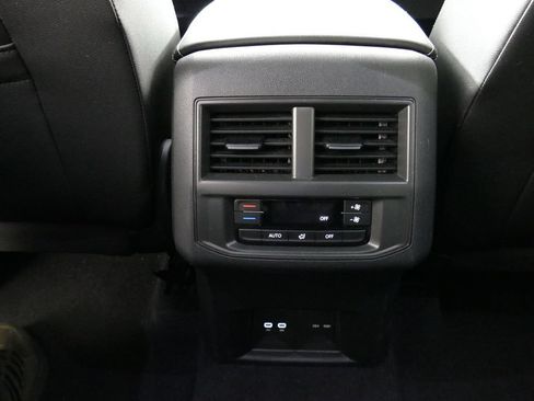 Used 2023 Volkswagen Atlas SEL AWD/4WD image 26