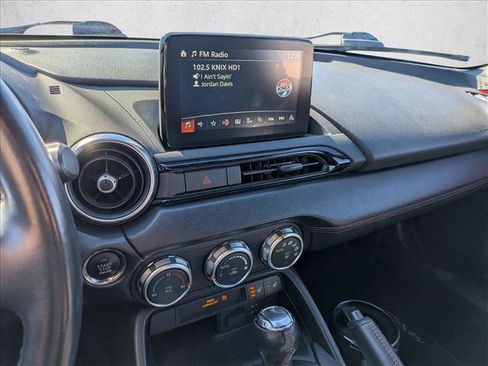 Used 2019 MAZDA MX-5 Miata Grand Touring image 12