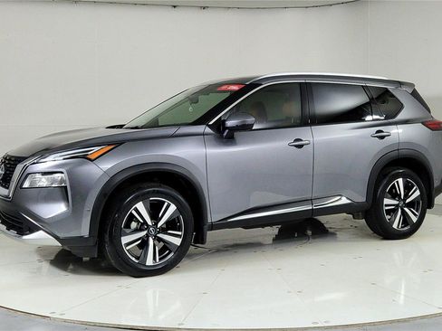 Certified 2023 Nissan Rogue Platinum w/ Platinum Premium Package image 3