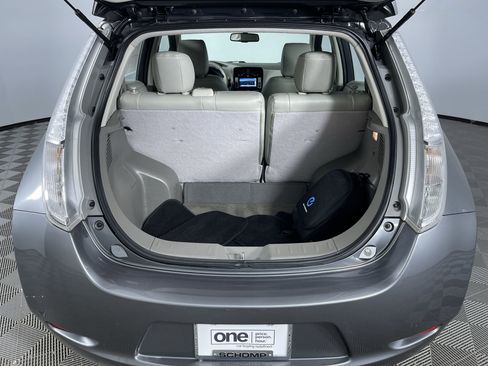 Used 2015 Nissan Leaf SV w/ LED & Quick Charge Package image 25