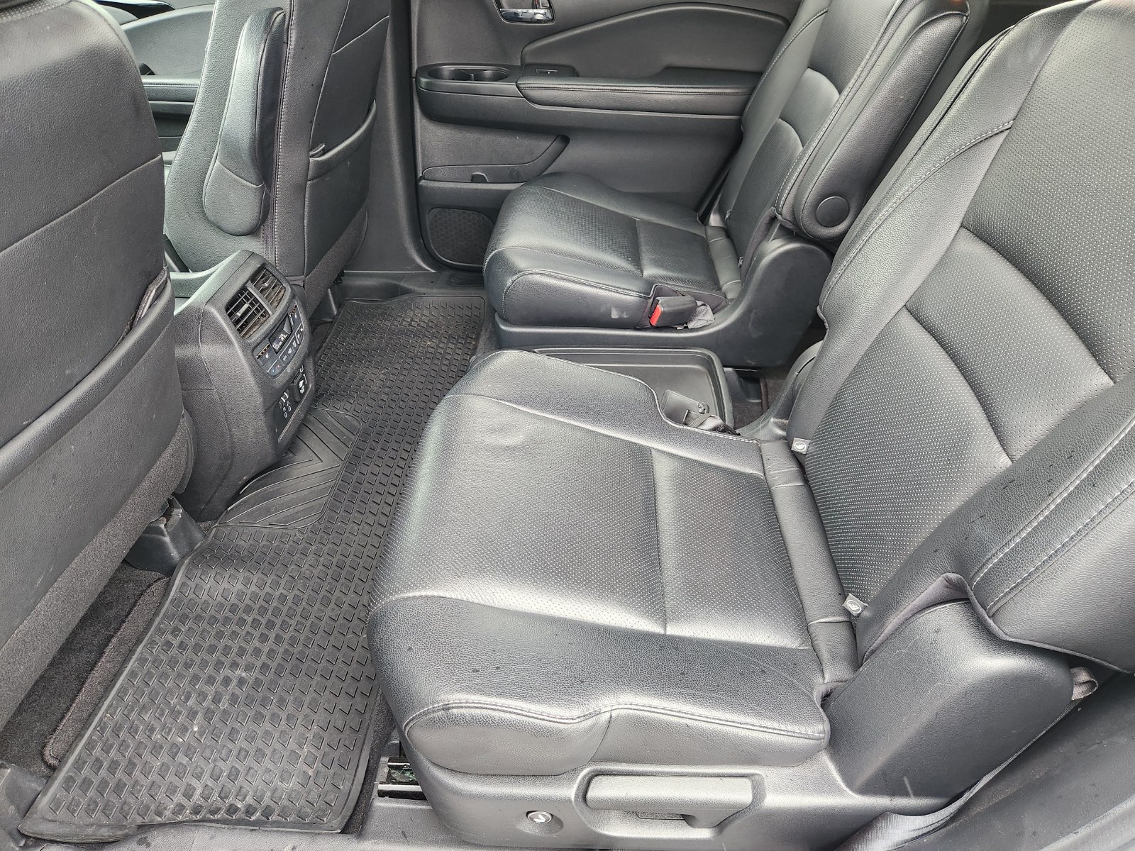 Used 2019 Honda Pilot Elite image 33